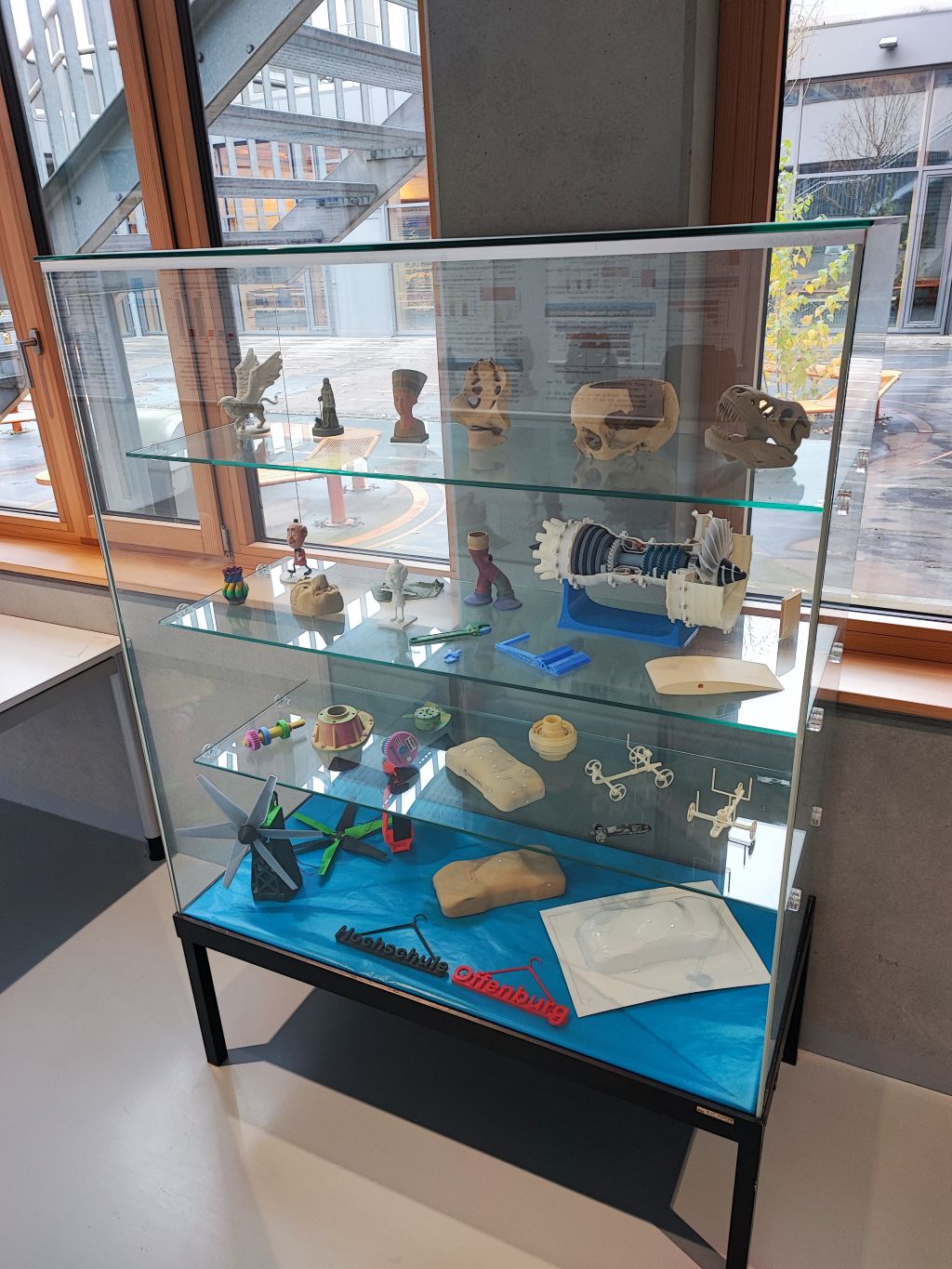 19_Vitrine1