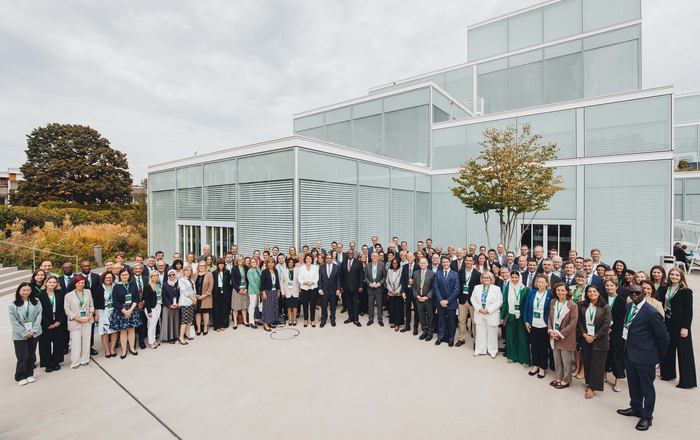 Gruppenfoto der Teilnehmenden vor dem Gebäude der Hochschule St. Gallen